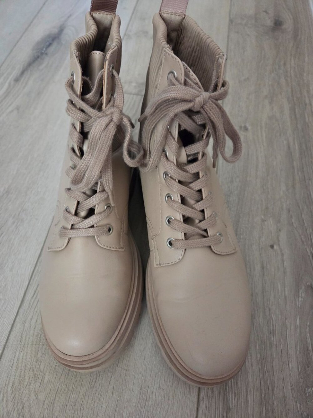 Womens Boots - Picture 4 of 4